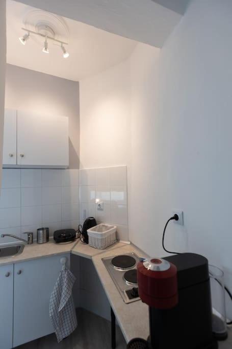 Όμορφο Στούντιο Στο Κέντρο Της Πόλης. Apartment Larissa Bagian luar foto